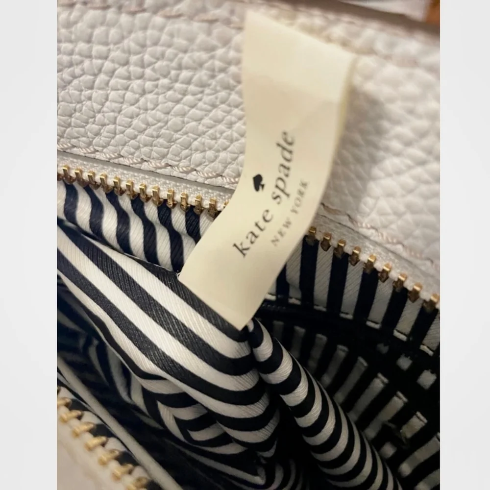 Kate Spade NY Orchard Street
Hemsley Pebbled Leather Handbag
Bright White - Picture 16 of 16